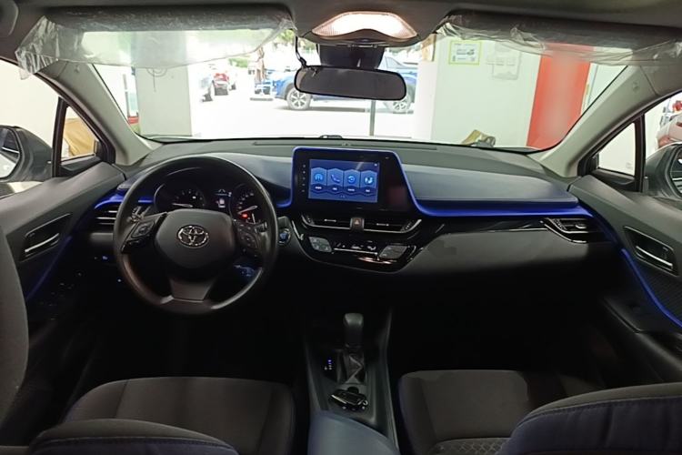 Used Toyota C-HR 2021 2.0L Comfort Edition Center Console