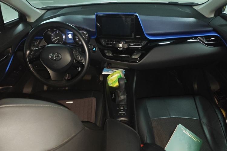 Used Toyota C-HR 2021 2.0L Comfort Edition Center Console
