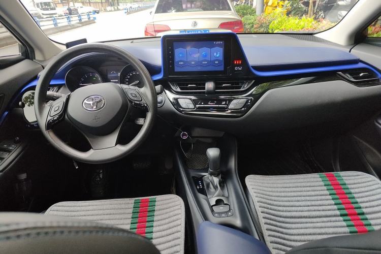 Used Toyota C-HR 2021 2.0L Comfort Edition Center Console