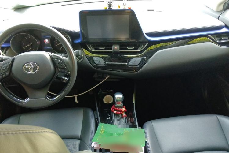 Used Toyota C-HR 2021 2.0L Luxury Edition Center Console