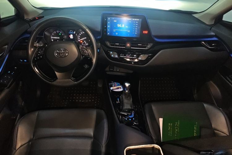 Used Toyota C-HR 2021 2.0L Comfort Edition Center Console