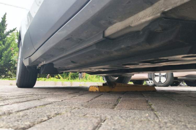 Used Toyota C-HR 2021 2.0L Comfort Edition Chassis Front Right