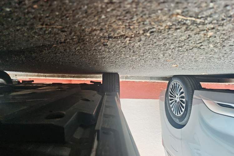 Used Toyota C-HR 2021 2.0L Comfort Edition Chassis Rear Left