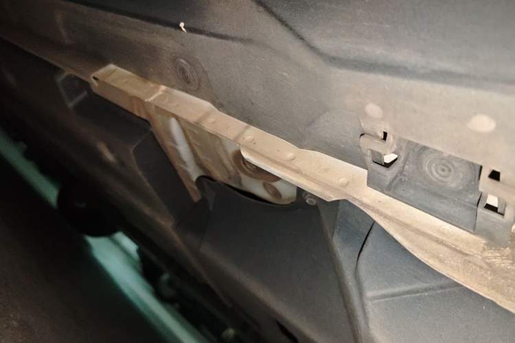 Used Toyota C-HR 2021 2.0L Comfort Edition Chassis Rear Left