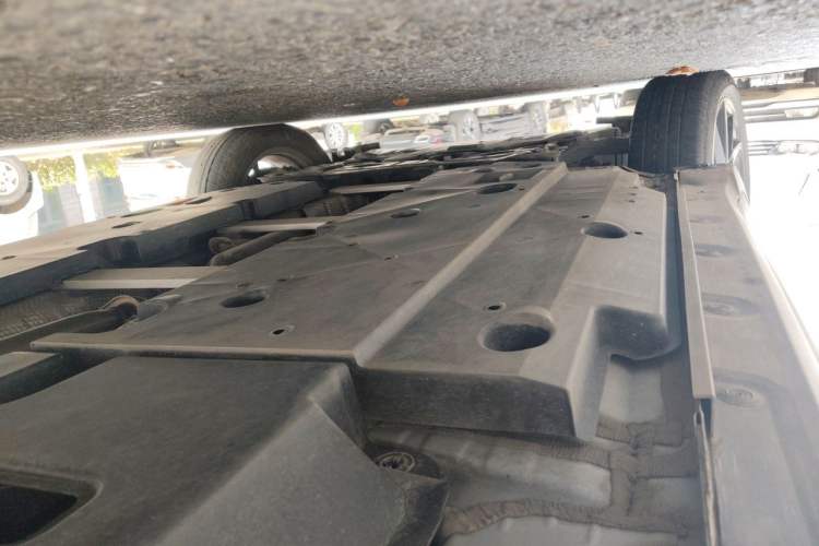 Used Toyota C-HR 2021 2.0L Luxury Edition Chassis Rear Left