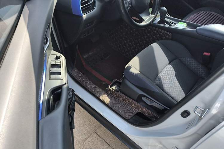 Used Toyota C-HR 2021 2.0L Comfort Edition Driver Seat