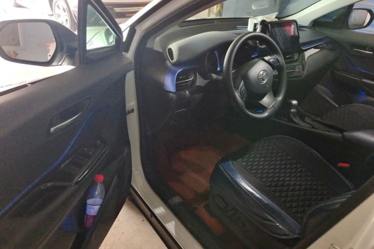 Used Toyota C-HR 2021 2.0L Luxury Edition Driver Seat