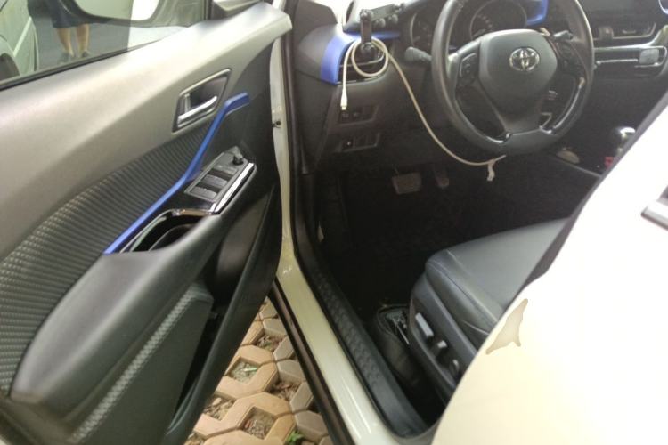 Used Toyota C-HR 2021 2.0L Luxury Edition Driver Seat