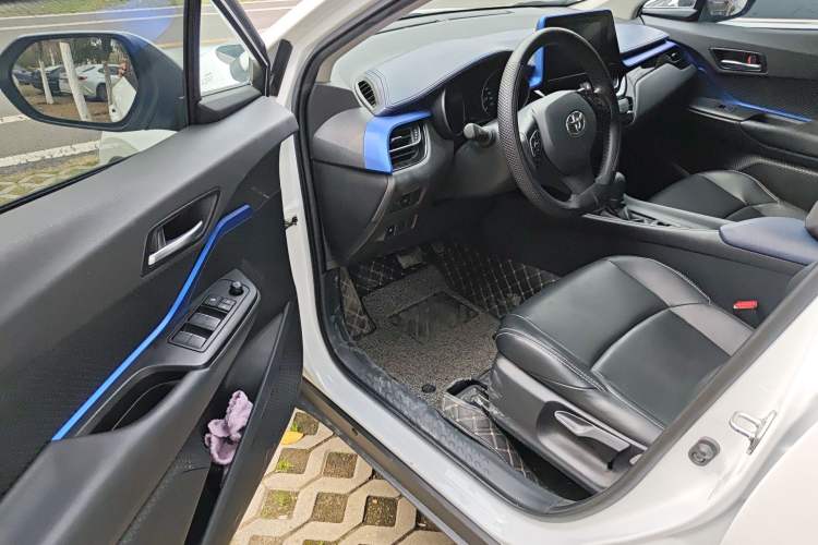 Used Toyota C-HR 2021 2.0L Comfort Edition Driver Seat