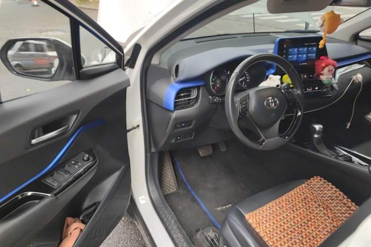 Used Toyota C-HR 2021 2.0L Luxury Edition Driver Seat