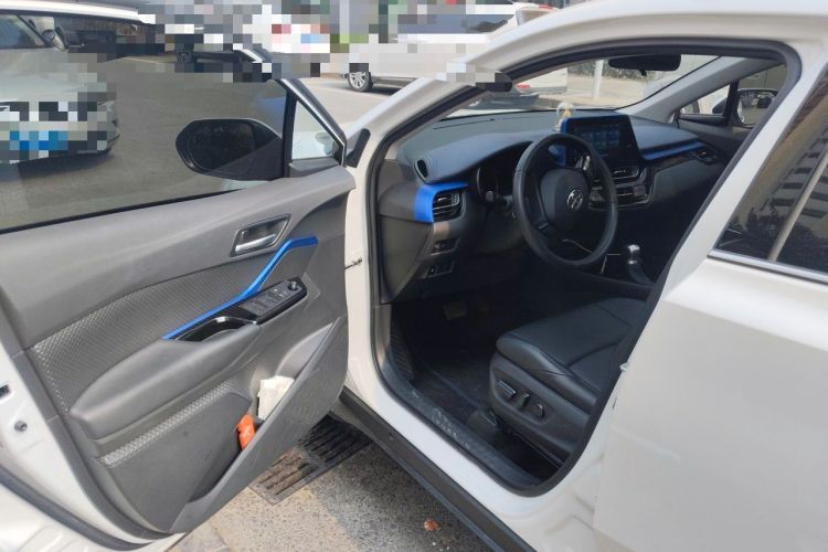 Used Toyota C-HR 2021 2.0L Luxury Edition Driver Seat