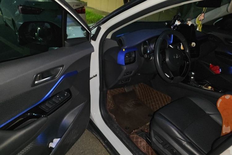 Used Toyota C-HR 2021 2.0L Luxury Edition Driver Seat