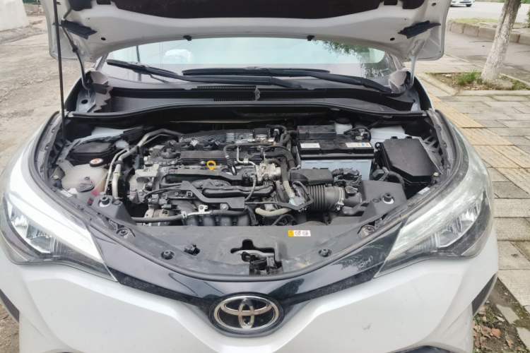 Used Toyota C-HR 2021 2.0L Comfort Edition Engine Bay