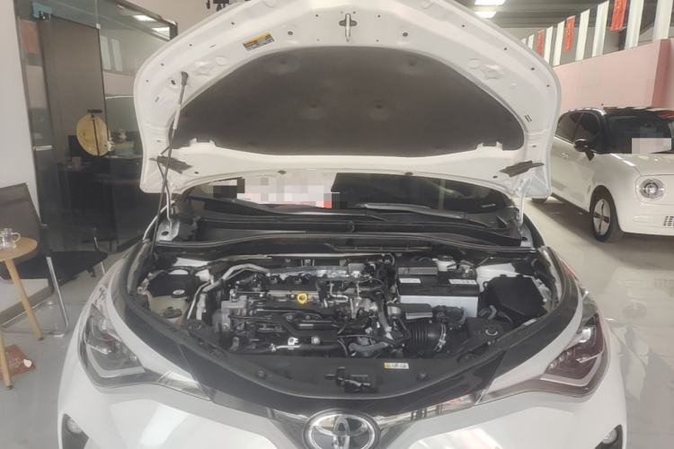 Used Toyota C-HR 2021 2.0L Luxury Edition Engine Bay
