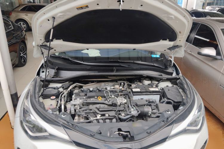 Used Toyota C-HR 2021 2.0L Luxury Edition Engine Bay