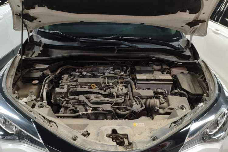 Used Toyota C-HR 2021 2.0L Comfort Edition Engine Bay