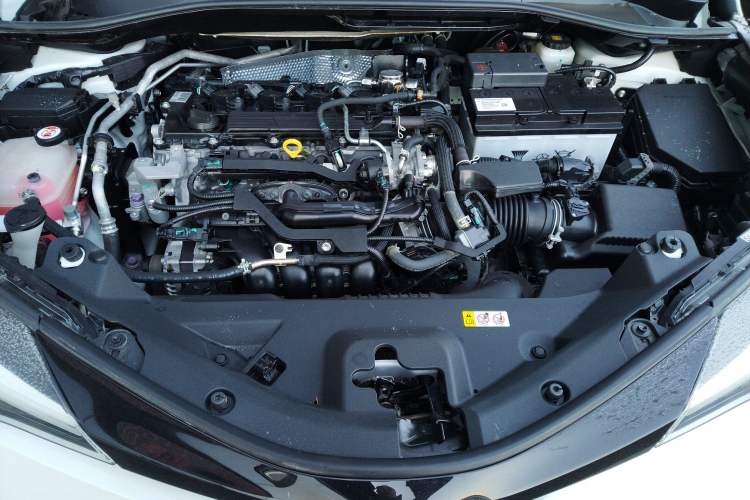 Used Toyota C-HR 2021 2.0L Luxury Edition Engine Bay