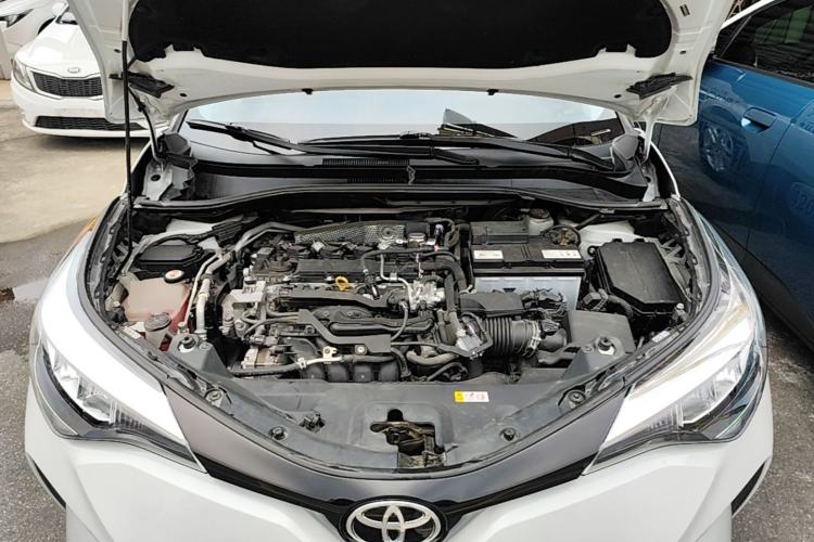 Used Toyota C-HR 2021 2.0L Comfort Edition Engine Bay