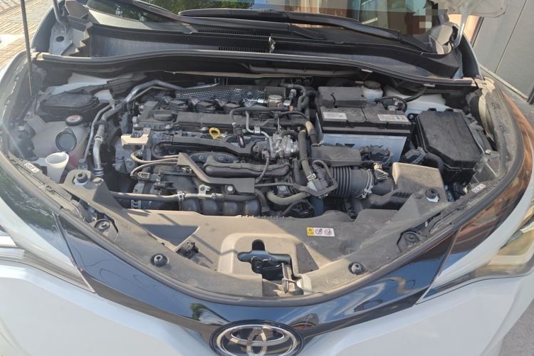 Used Toyota C-HR 2021 2.0L Luxury Edition Engine Bay