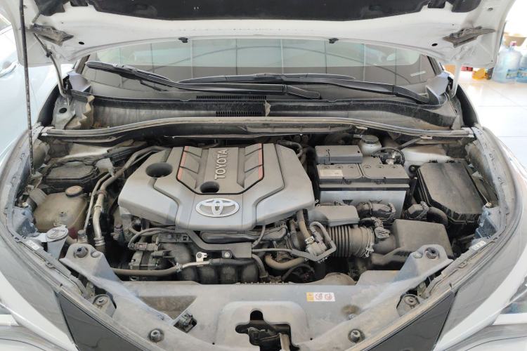 Used Toyota C-HR 2021 2.0L Luxury Edition Engine Bay