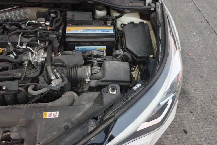 Used Toyota C-HR 2021 2.0L Luxury Edition Engine Bay Left