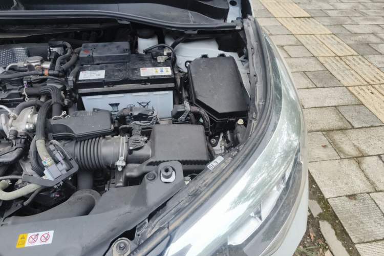 Used Toyota C-HR 2021 2.0L Comfort Edition Engine Bay Left