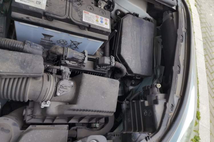 Used Toyota C-HR 2021 2.0L Luxury Edition Engine Bay Left