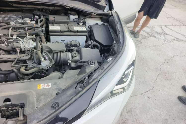 Used Toyota C-HR 2021 2.0L Luxury Edition Engine Bay Left