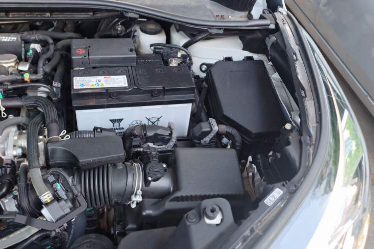 Used Toyota C-HR 2021 2.0L Luxury Edition Engine Bay Left