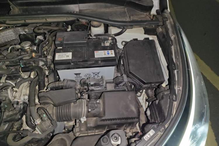 Used Toyota C-HR 2021 2.0L Luxury Edition Engine Bay Left