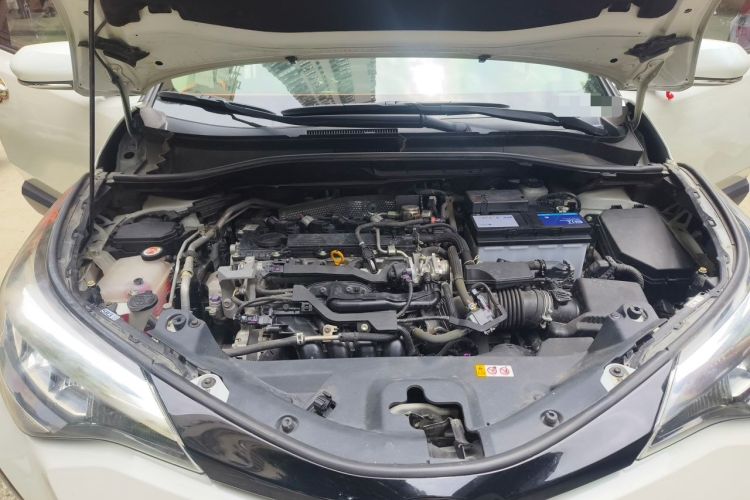 Used Toyota C-HR 2021 2.0L Comfort Edition Engine Bay