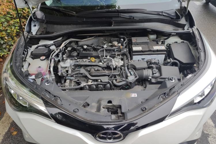 Used Toyota C-HR 2021 2.0L Comfort Edition Engine Bay