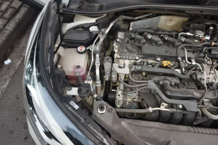 Used Toyota C-HR 2021 2.0L Luxury Edition Engine Bay Right