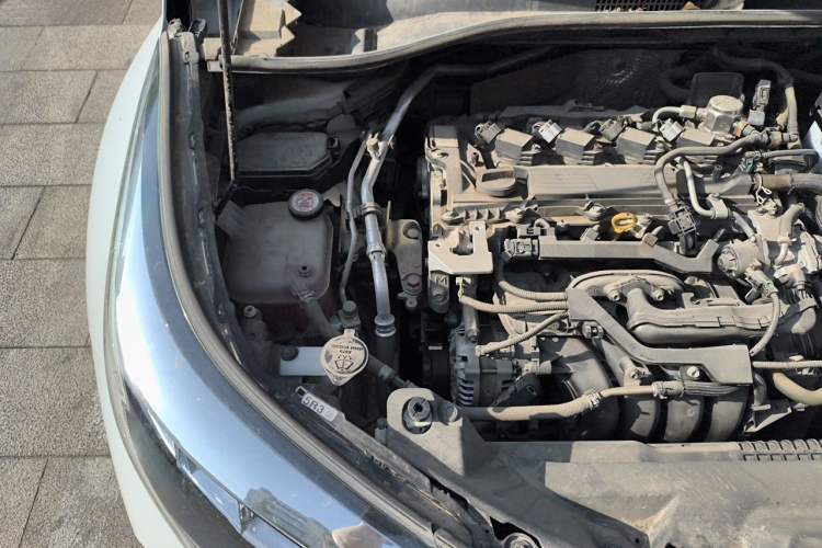 Used Toyota C-HR 2021 2.0L Comfort Edition Engine Bay Right