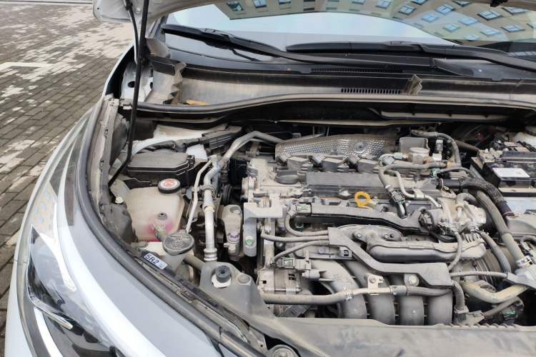 Used Toyota C-HR 2021 2.0L Luxury Edition Engine Bay Right