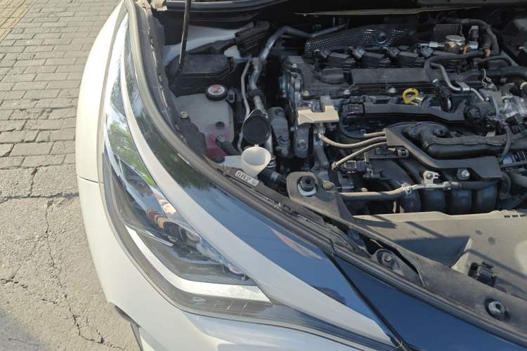 Used Toyota C-HR 2021 2.0L Luxury Edition Engine Bay Right