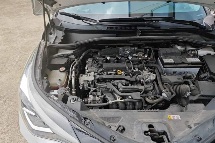 Used Toyota C-HR 2021 2.0L Luxury Edition Engine Bay Right