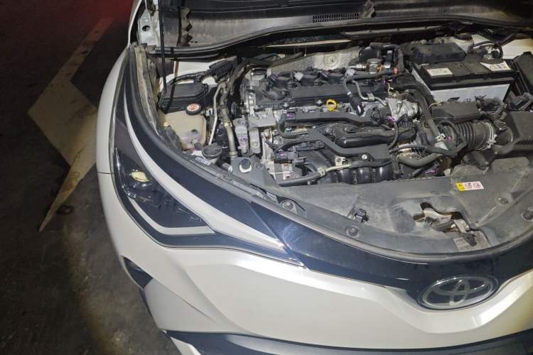 Used Toyota C-HR 2021 2.0L Luxury Edition Engine Bay Right
