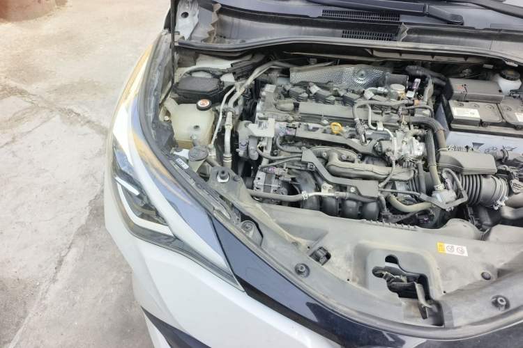 Used Toyota C-HR 2021 2.0L Luxury Edition Engine Bay Right