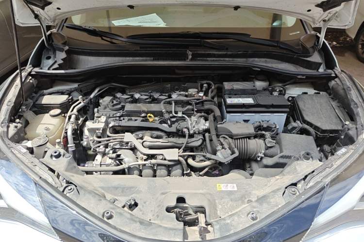 Used Toyota C-HR 2021 2.0L Luxury Edition Engine Bay