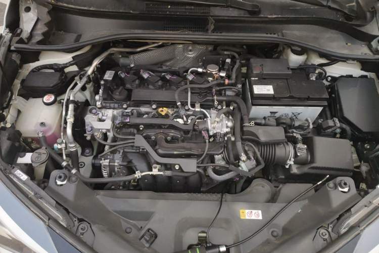 Used Toyota C-HR 2021 2.0L Luxury Edition Engine Bay