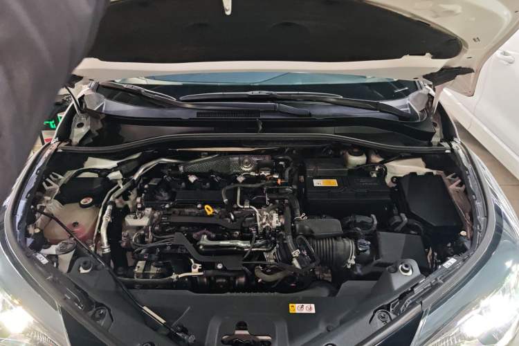 Used Toyota C-HR 2021 2.0L Comfort Edition Engine Bay