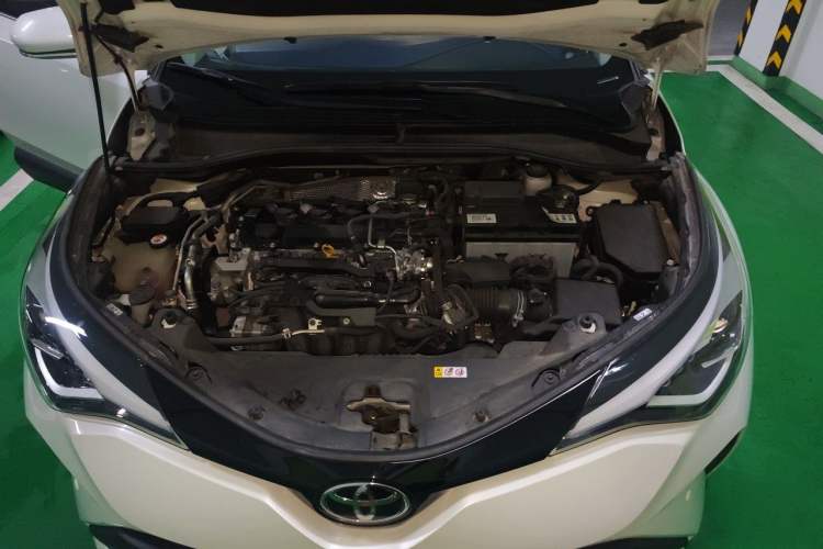 Used Toyota C-HR 2021 2.0L Comfort Edition Engine Bay