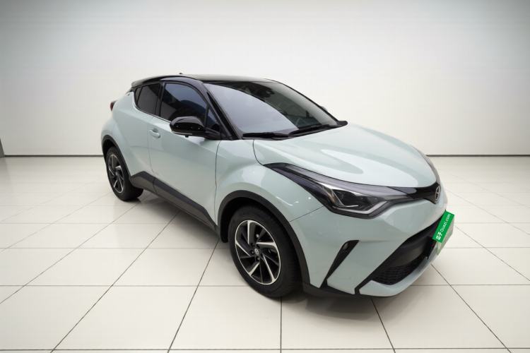 Used Toyota C-HR 2021 2.0L Luxury Edition Exterior 2