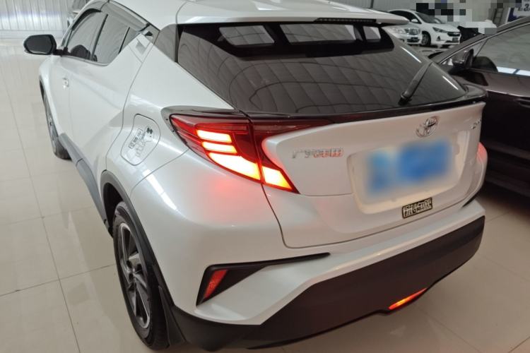 Used Toyota C-HR 2021 2.0L Luxury Edition Exterior 2