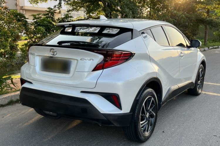 Used Toyota C-HR 2021 2.0L Luxury Edition Exterior 3