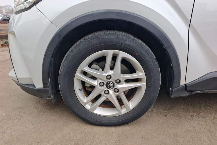 Used Toyota C-HR 2021 2.0L Comfort Edition Exterior 4