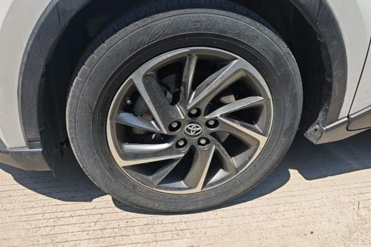Used Toyota C-HR 2021 2.0L Luxury Edition Exterior 4