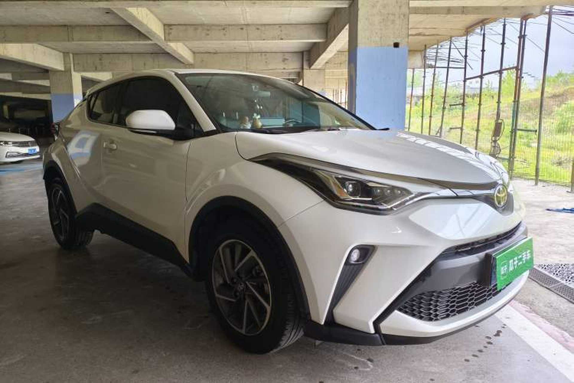 Used Toyota C-HR 2021 2.0L Luxury Edition Exterior 5