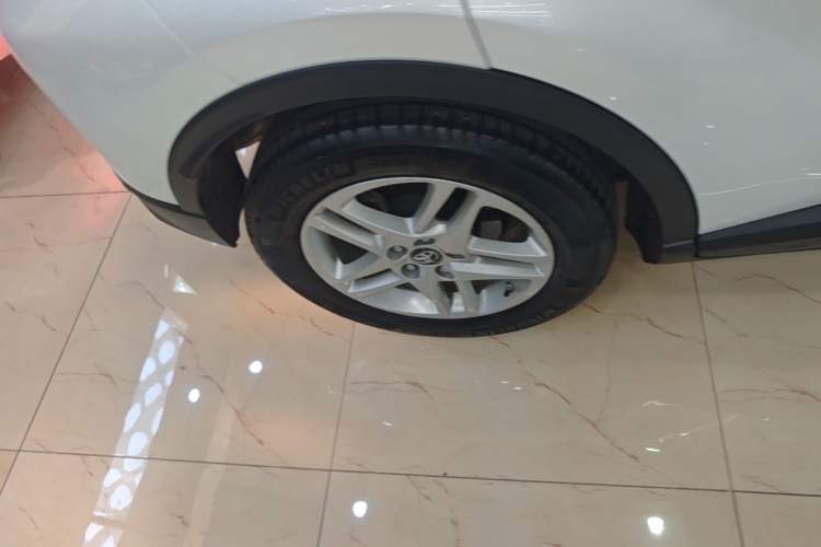 Used Toyota C-HR 2021 2.0L Comfort Edition Exterior 5